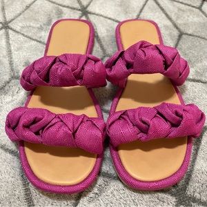 Universal Thread Sandals